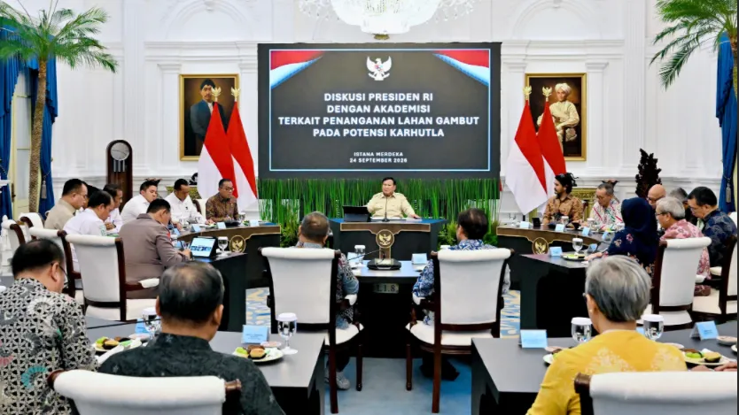 Presiden Prabowo Subianto menggelar diskusi bersama sejumlah akademisi dan pakar di Istana Merdeka.