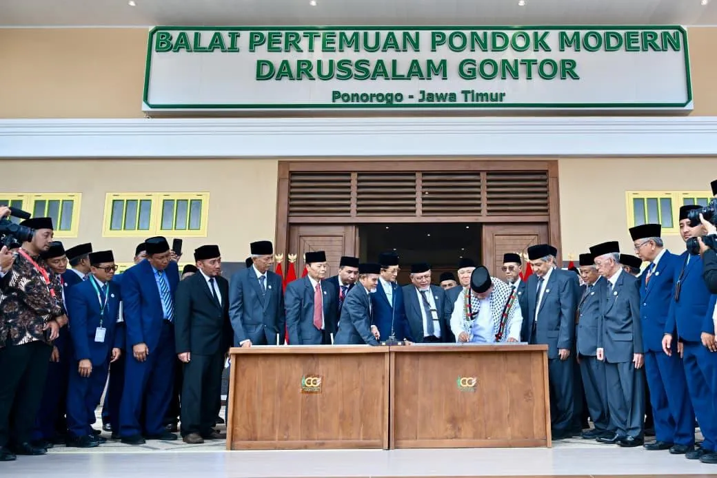 Presiden Prabowo di Pondok Modern Darussalam Gontor Putra Kampus Pusat, Kabupaten Ponorogo, Provinsi Jawa Timur, Sabtu, 19 September 2026