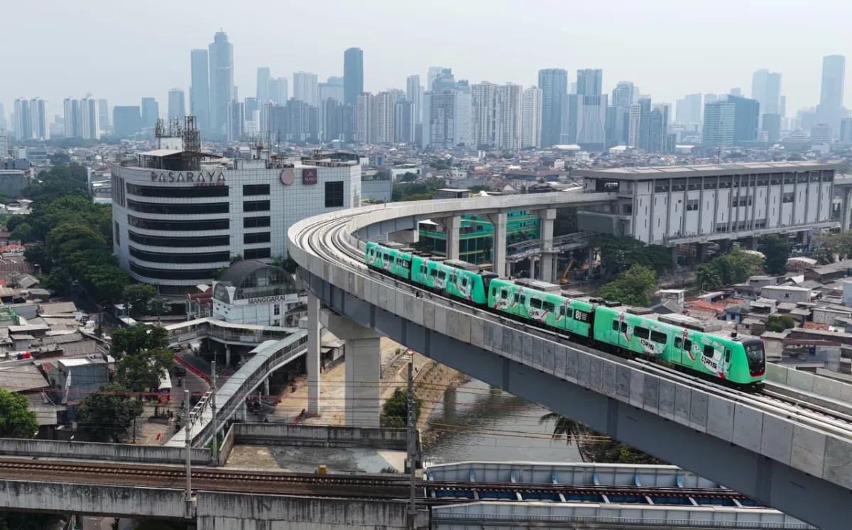 LRT Jakarta.