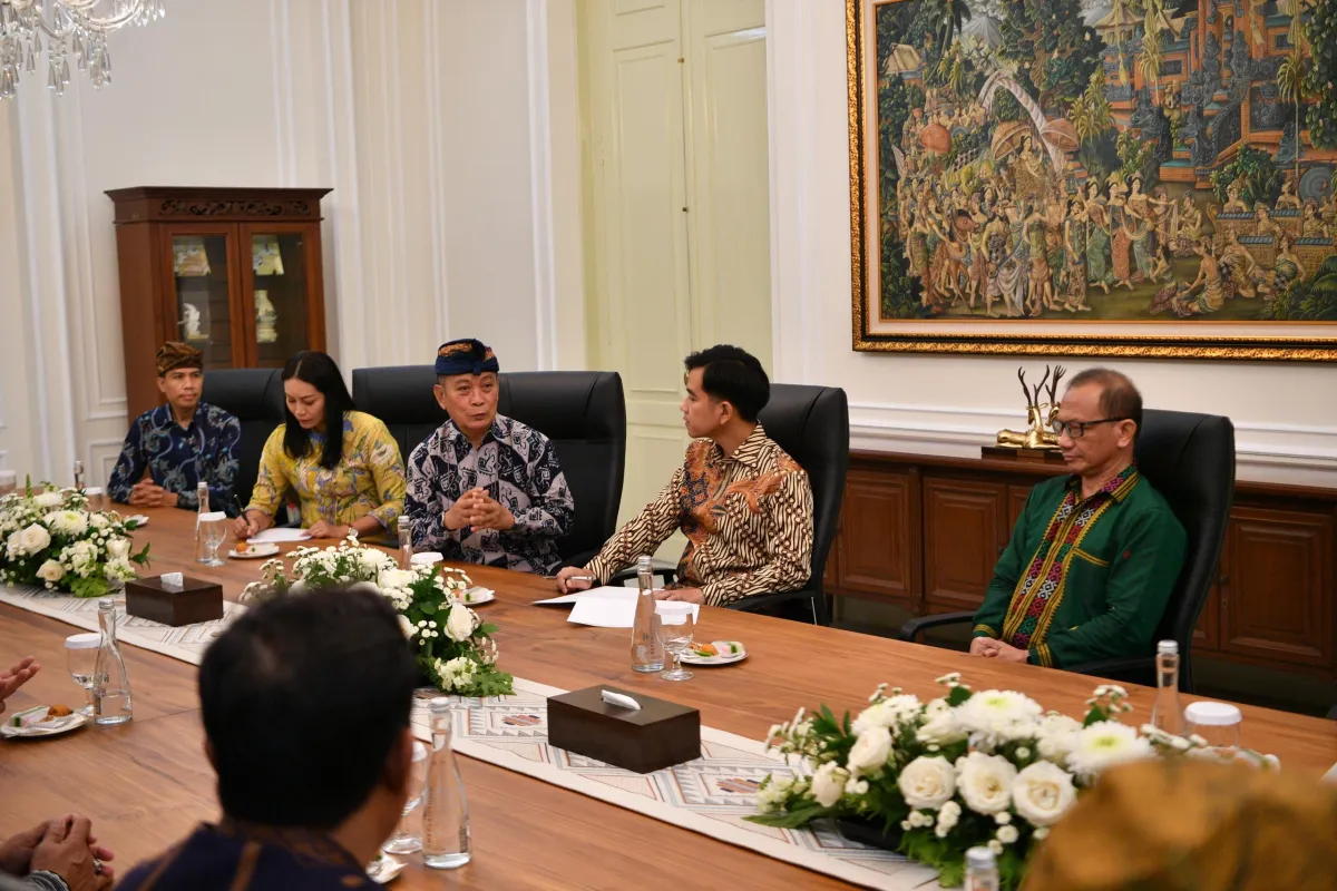 Audiensi Dewan Pimpinan Pusat (DPP) Prajaniti Hindu Indonesia di Istana Wapres, Jakarta Pusat.