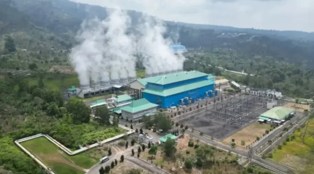 Pembangkit Listrik Tenaga Panas Bumi (PLTP) Gunung Ungaran.