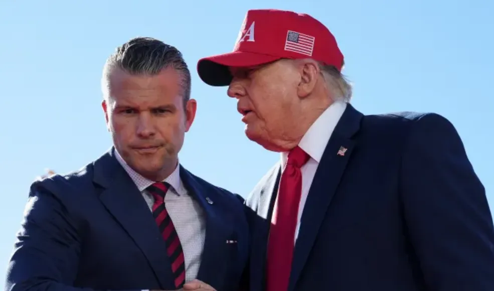 Menhan Pete Hegseth dan Presiden Donald Trump.