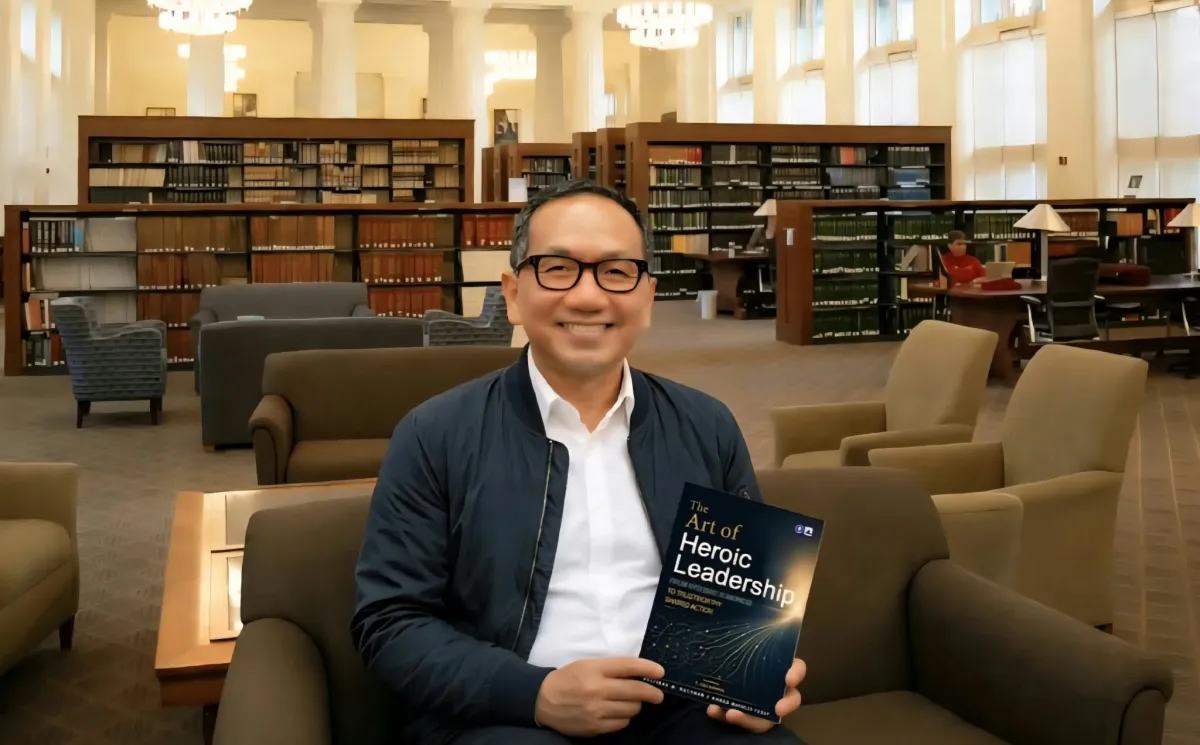 Kolier L. Haryanto, Pendiri Peace Café.