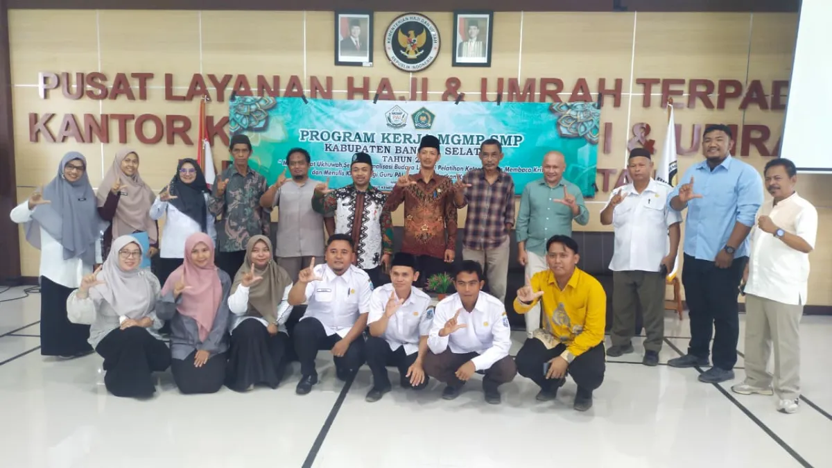 Optimalisasi Literasi Membaca Kritis dan Menulis Kreatif bagi guru PAI SMP.