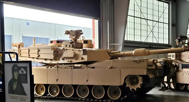 Tank M1 Abrams.