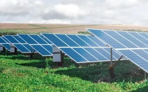 Kencana Energi Amankan Kontrak Rp424 Miliar untuk Proyek PLTS Tobelo di Maluku Utara