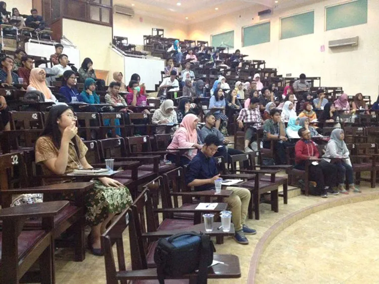 Workshop Model United Nations di UNAIR Tingkatkan Keterampilan Negosiasi dan Wawasan Global Mahasiswa