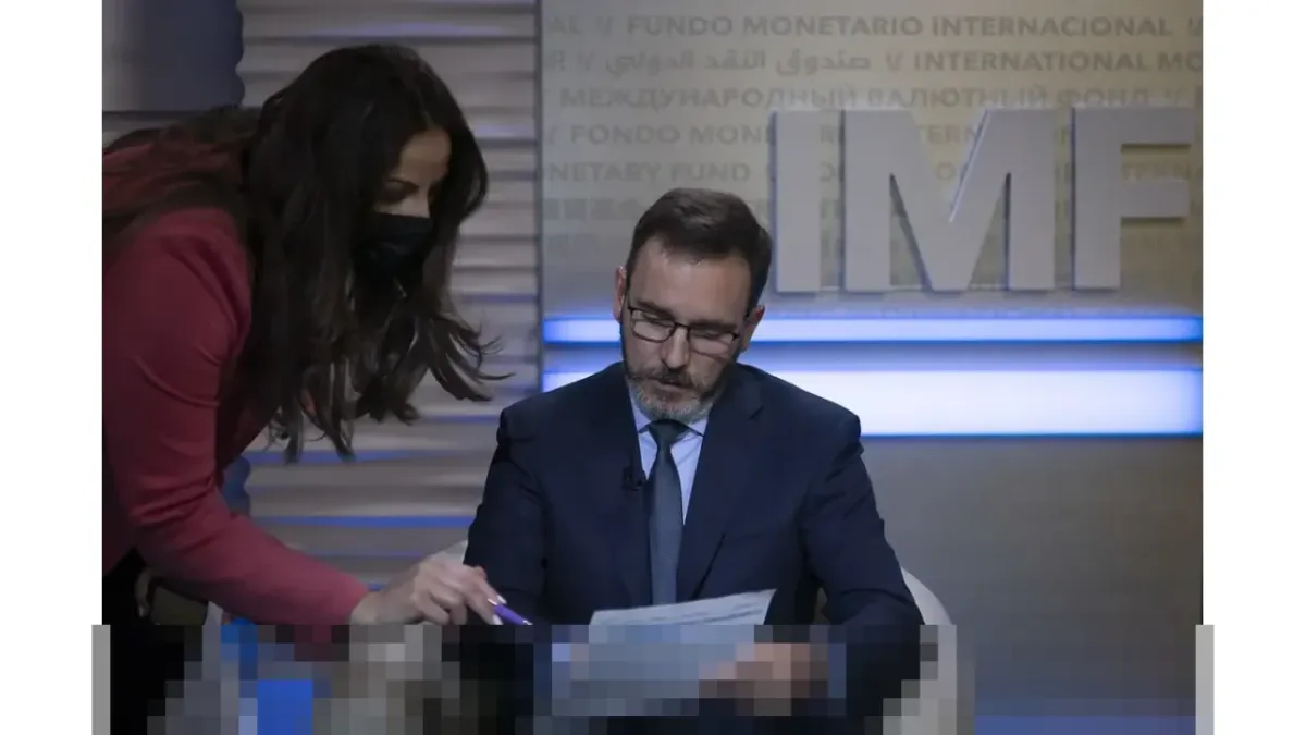 IMF Proyeksikan Pertumbuhan Ekonomi Global Stagnan di 3,3% hingga 2026, Risiko Geopolitik Tetap Menghantui