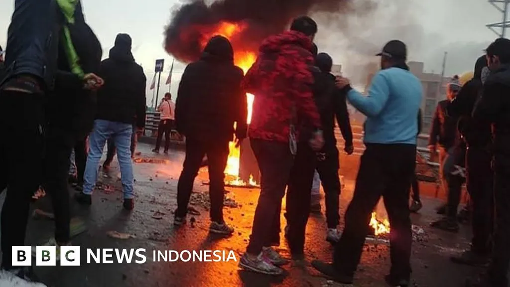 Protes di Iran Berawal dari Kenaikan BBM Berubah Jadi Tuntutan Pergantian Rezim