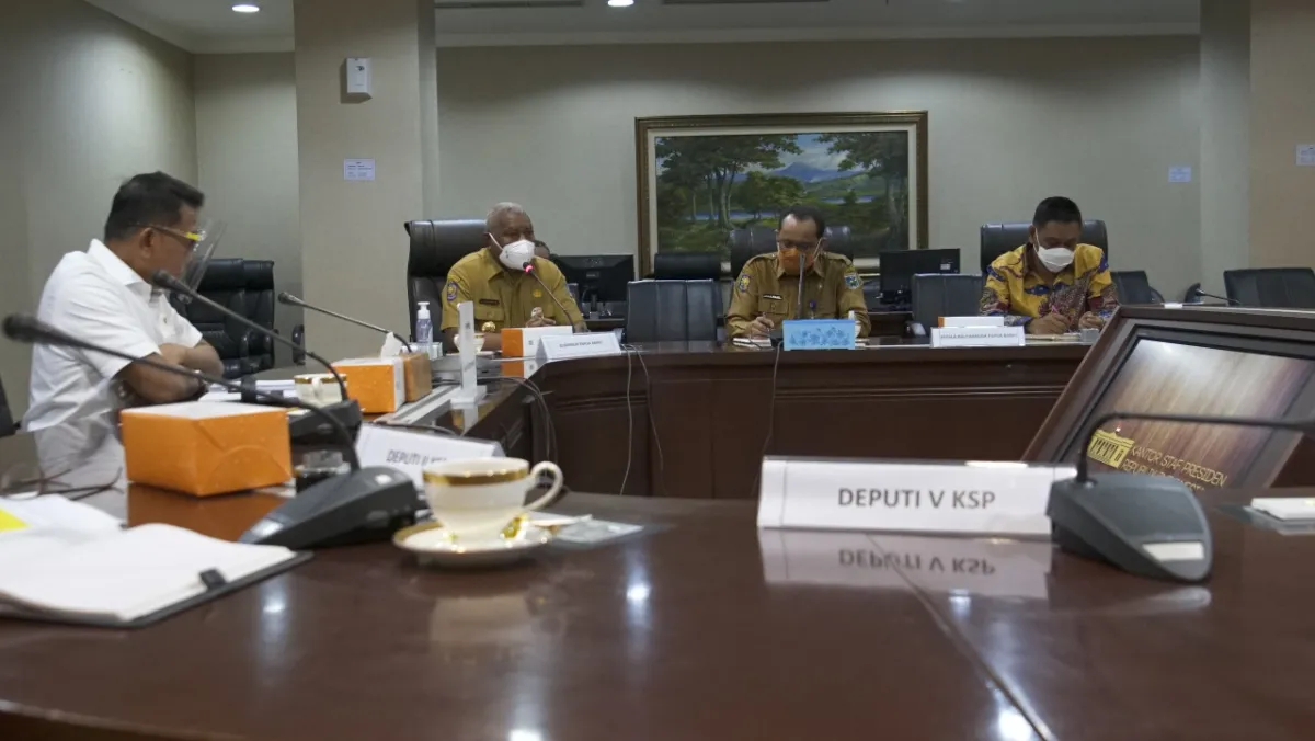 Gubernur Papua Barat Sampaikan Tiga Prioritas Implementasi Inpres No. 9/2020 ke Kepala Staf Kepresidenan